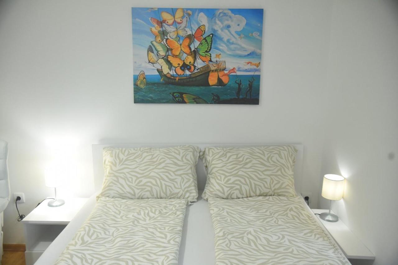 Dekart 2 Apartment Ниш Экстерьер фото