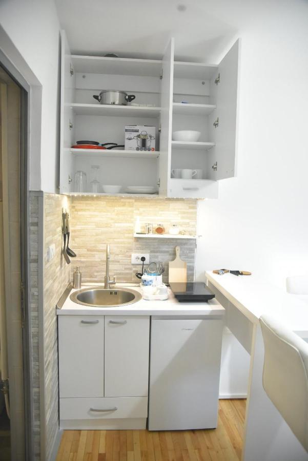 Dekart 2 Apartment Ниш Экстерьер фото